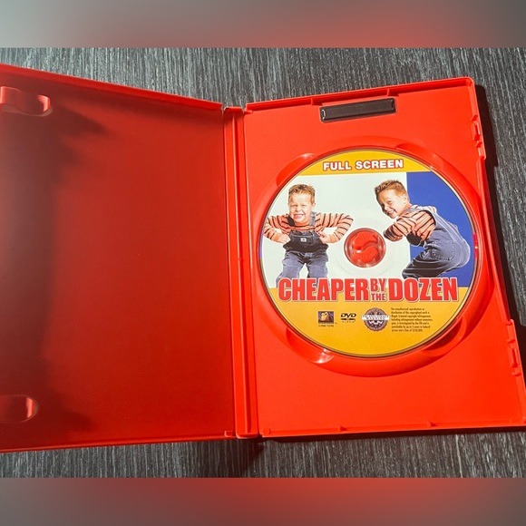 Cheaper by the dozen DVD~(=^‥^● - Picture 4 of 6